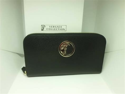 Versace Portafoglio Vitello Wallet With Gold Hardware 